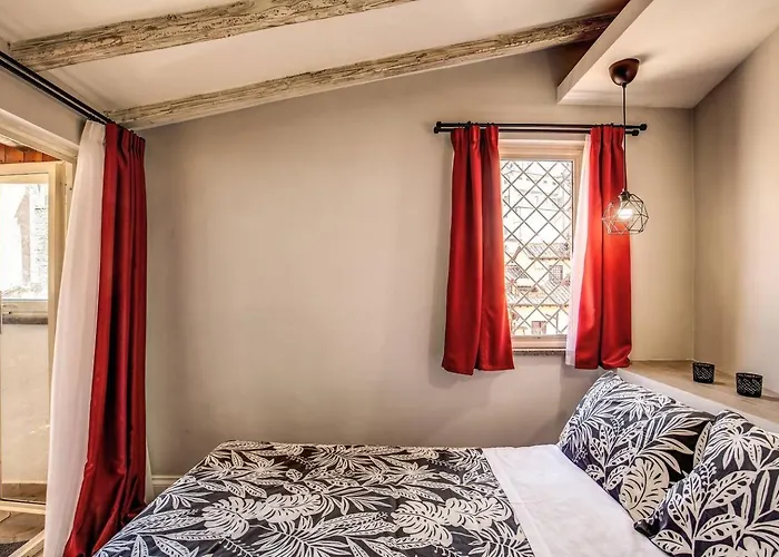 Attic With Terrace By Trevi Fountain Apartment
