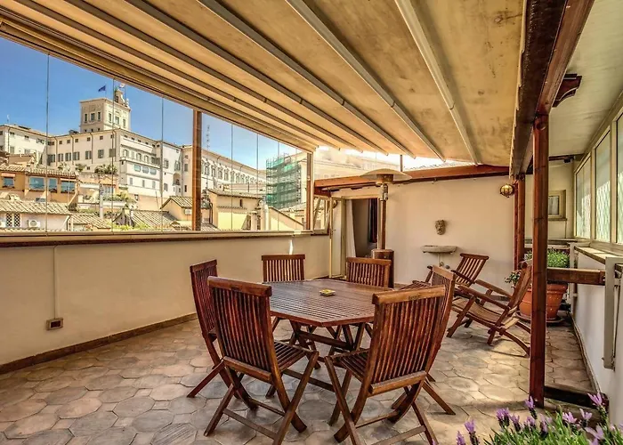 Apartment Attic With Terrace By Trevi Fountain