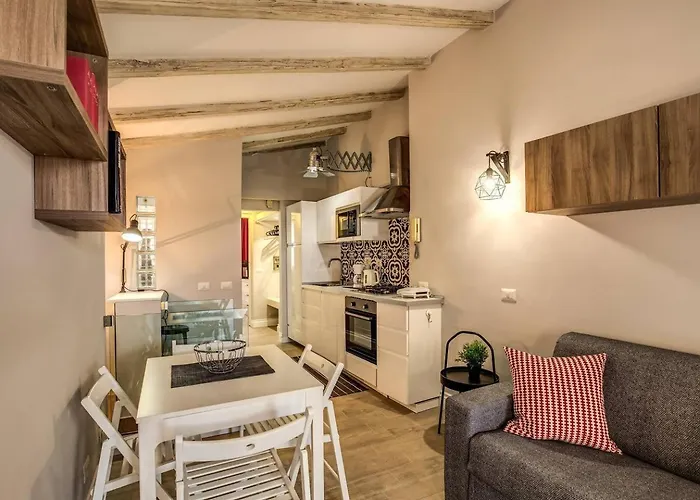 Attic With Terrace By Trevi Fountain Apartment Rom